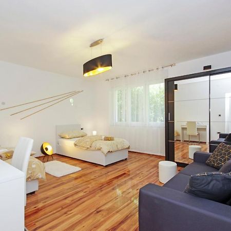 Split Symphony Veranda: Modern, New Apartment Εξωτερικό φωτογραφία